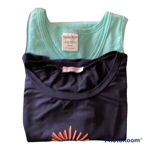 BUNDLE OF TWO LAKE TOPS-BOTH SIZE SMALL